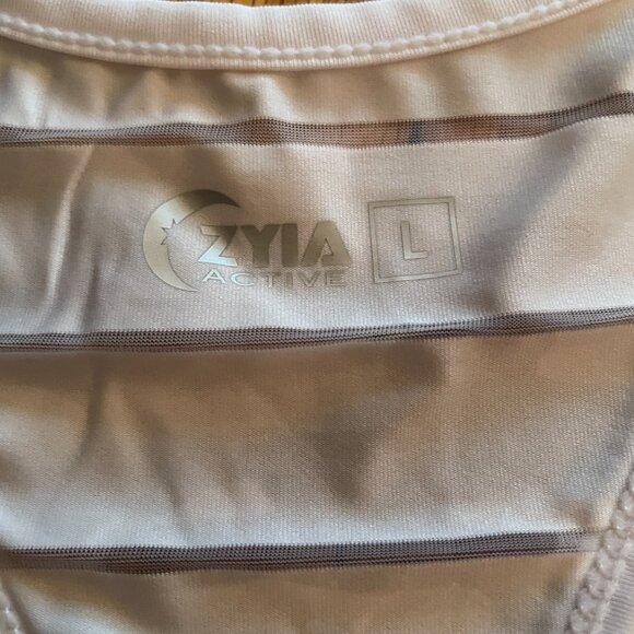 BNWT 3pc Top Tank Sport Bundle! Duluth Trading Co / American Eagle / ZYIA Active - Picture 7 of 15